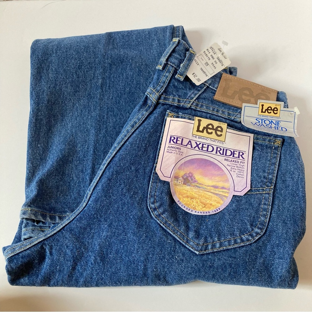 New Old Stock High Waist Lee Relaxed Fit Stone washed Jeans